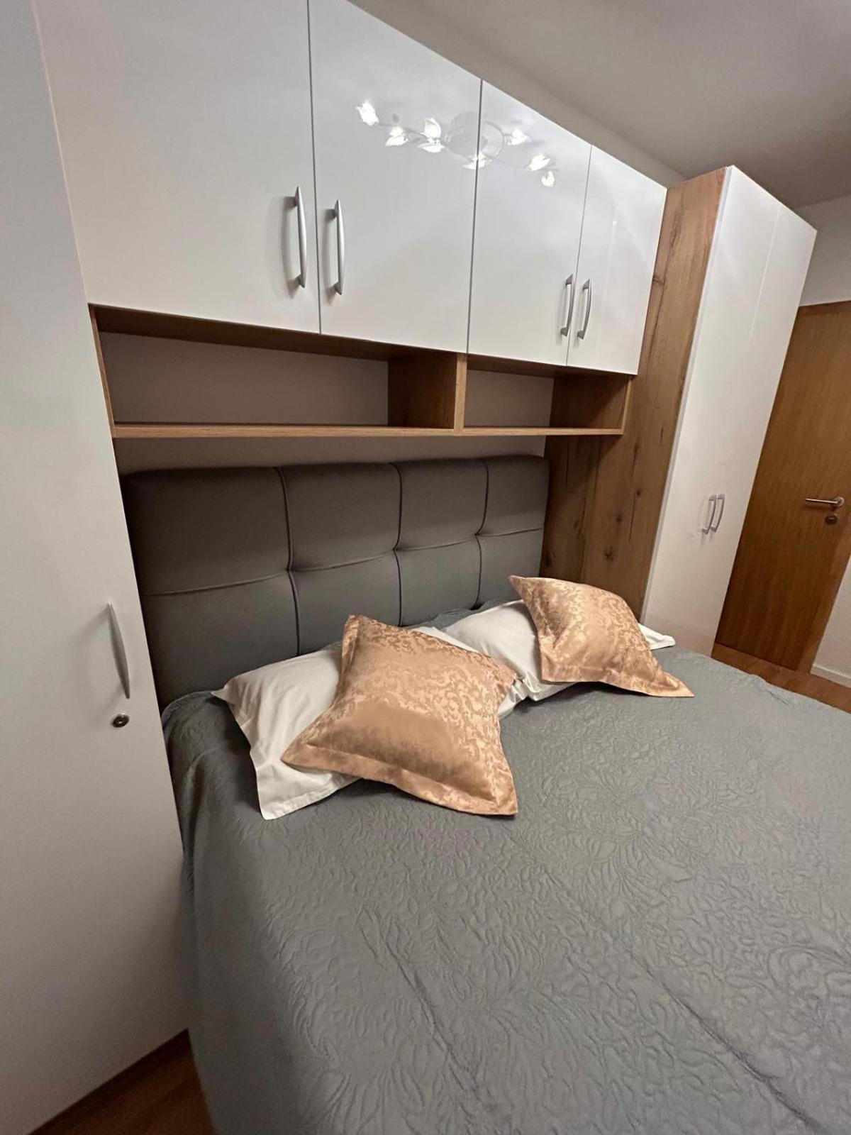 Apartment Lovre Topic Baška Voda Exteriör bild